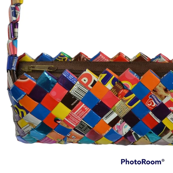 Like new Candy Wrapper purse. Recycled candy/gum wrapper - Picture 5 of 15